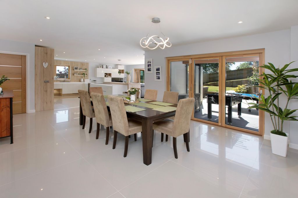 Property photo 2 of 26 Image