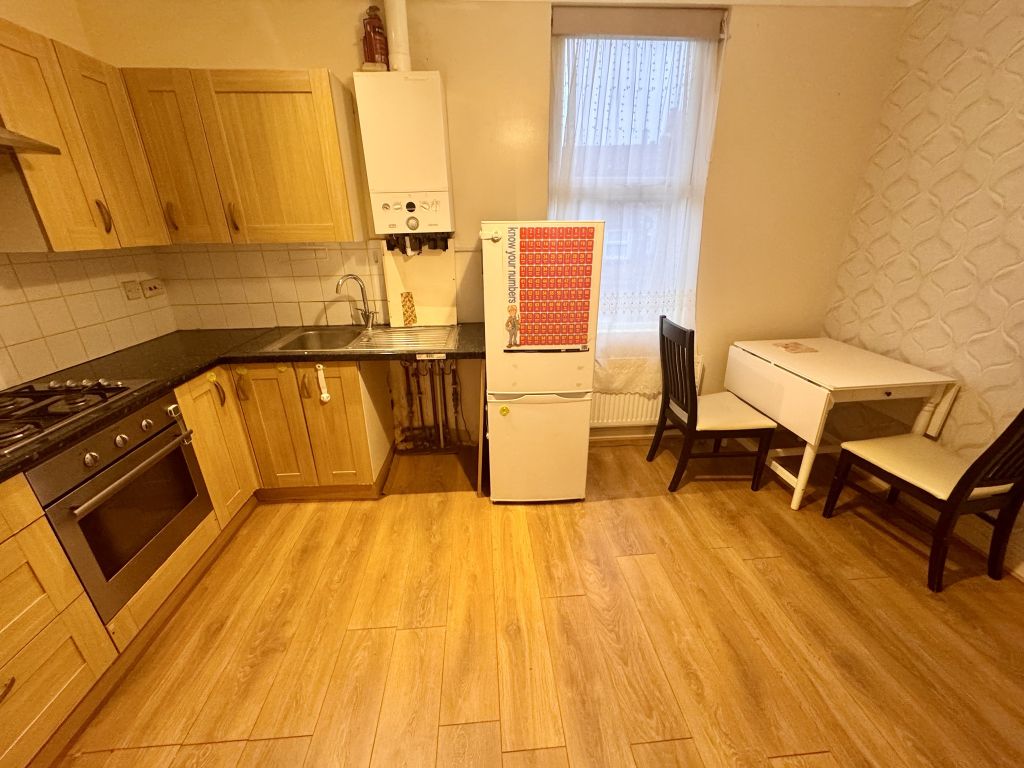 Property photo 2 of 8