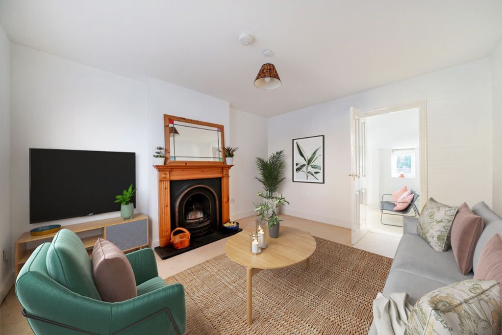 Property photo 2 of 13