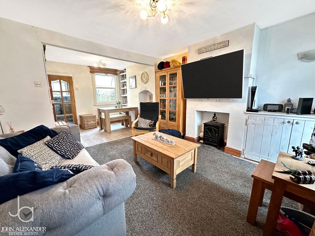 Property photo 2 of 13 20260304_120300997_0.5