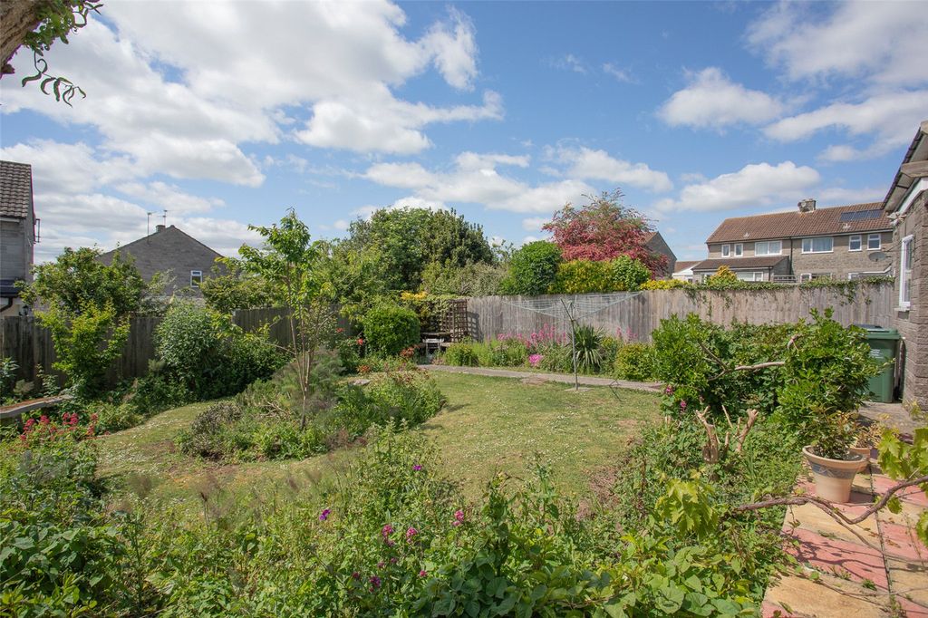 Property photo 3 of 22 Picture No. 24