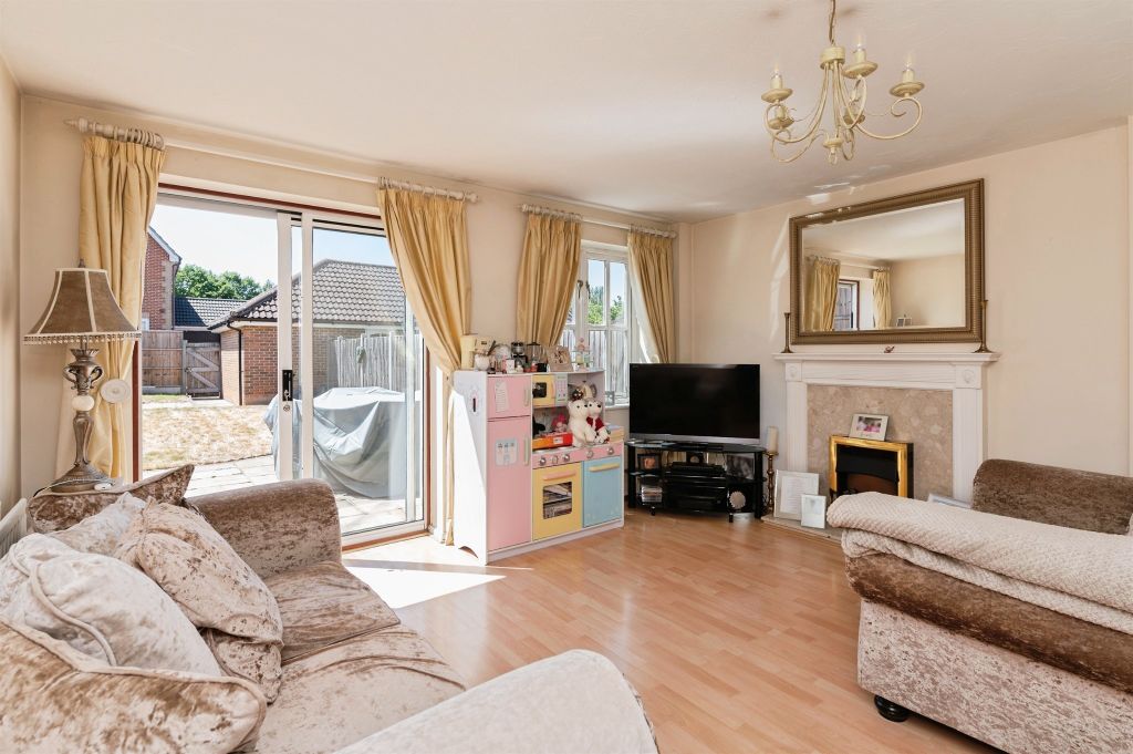 Property photo 2 of 16