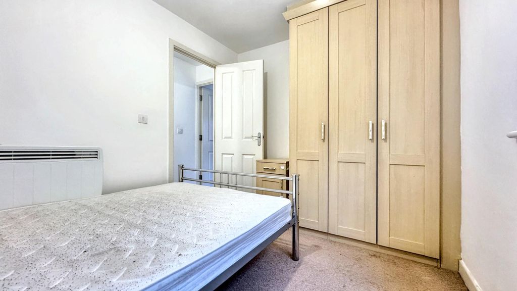 Property photo 1 of 10 7Blkh_v81K2Zshj7Jqhd5Q