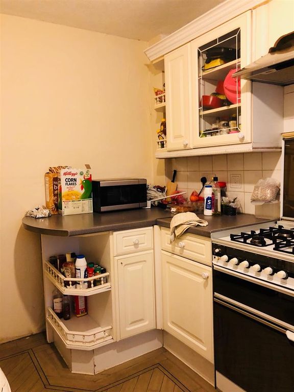 Property photo 3 of 16