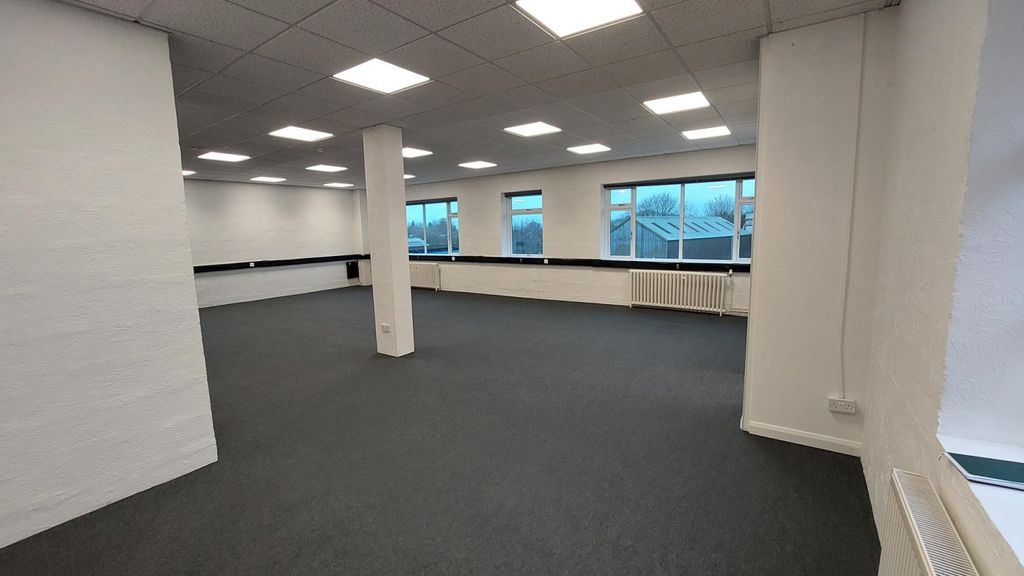 Property photo 2 of 5 Gallery