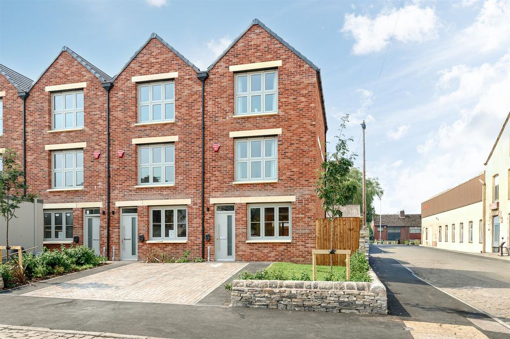 Property photo 1 of 13 07 Externals-05-Web Size.Jpg