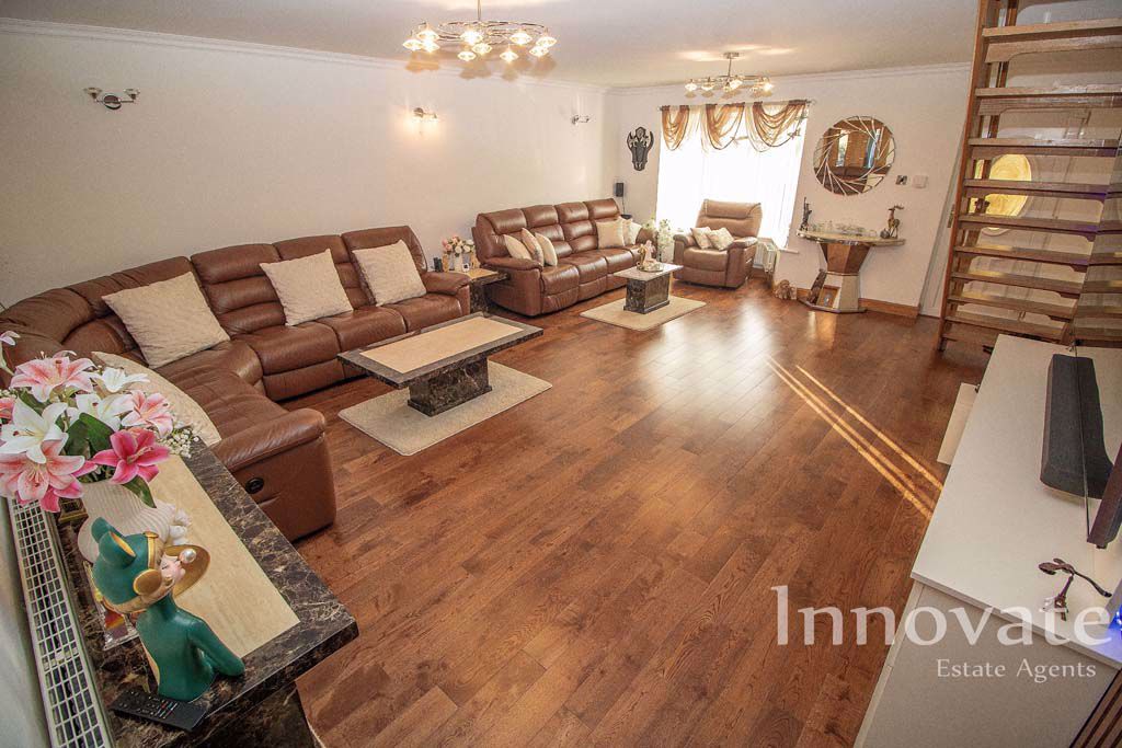 Property photo 3 of 19 Photo 1