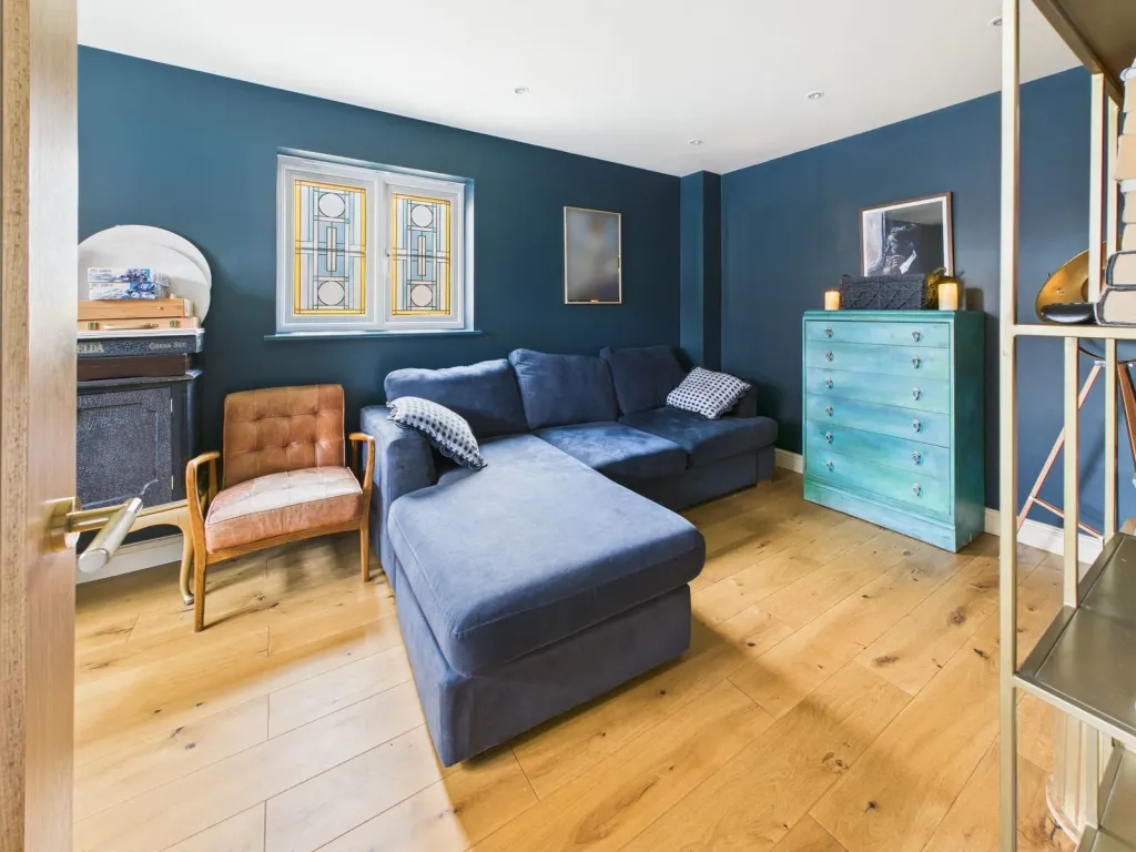 Property photo 3 of 18 Cam03505G0-Pr0391-Still015_1741601104975