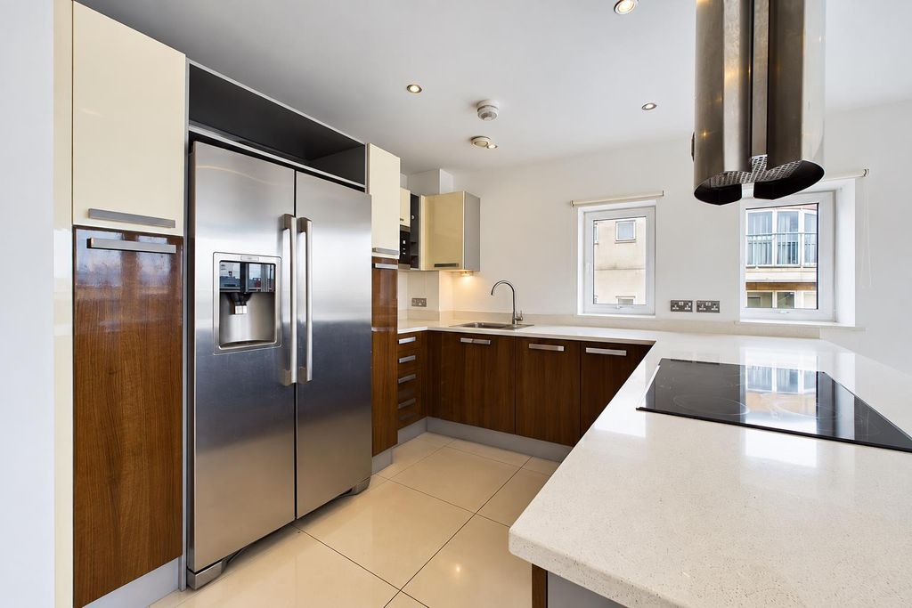 Property photo 2 of 15 Kitchen.Png