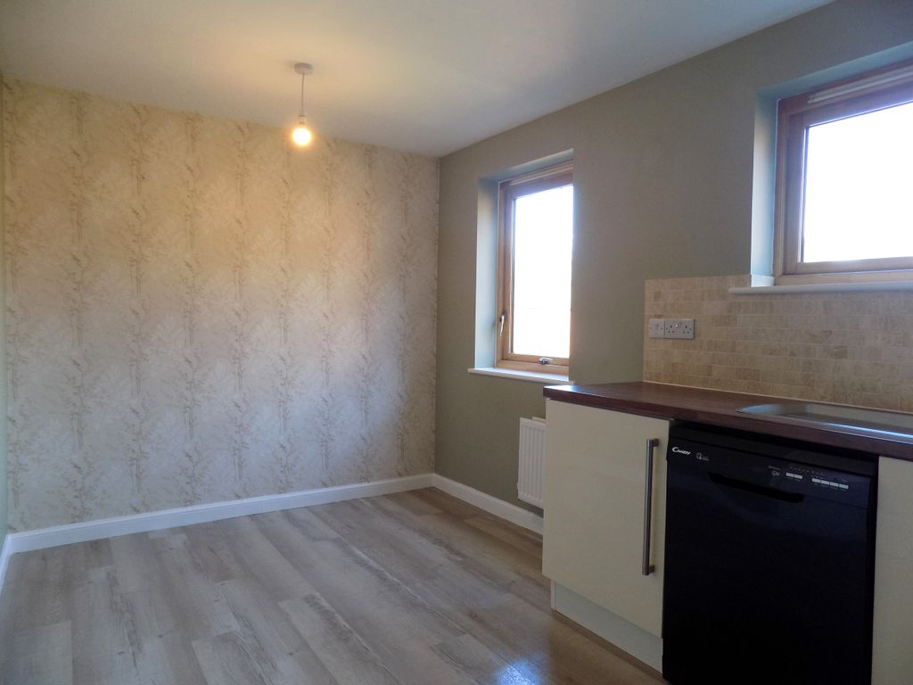 Property photo 3 of 25 Dining Area