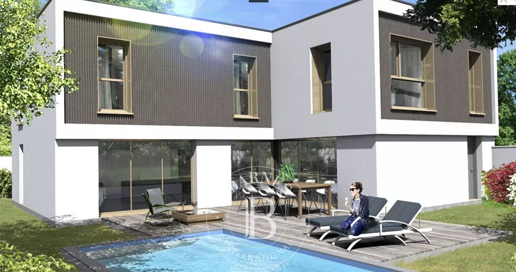 Property photo 1 of 2