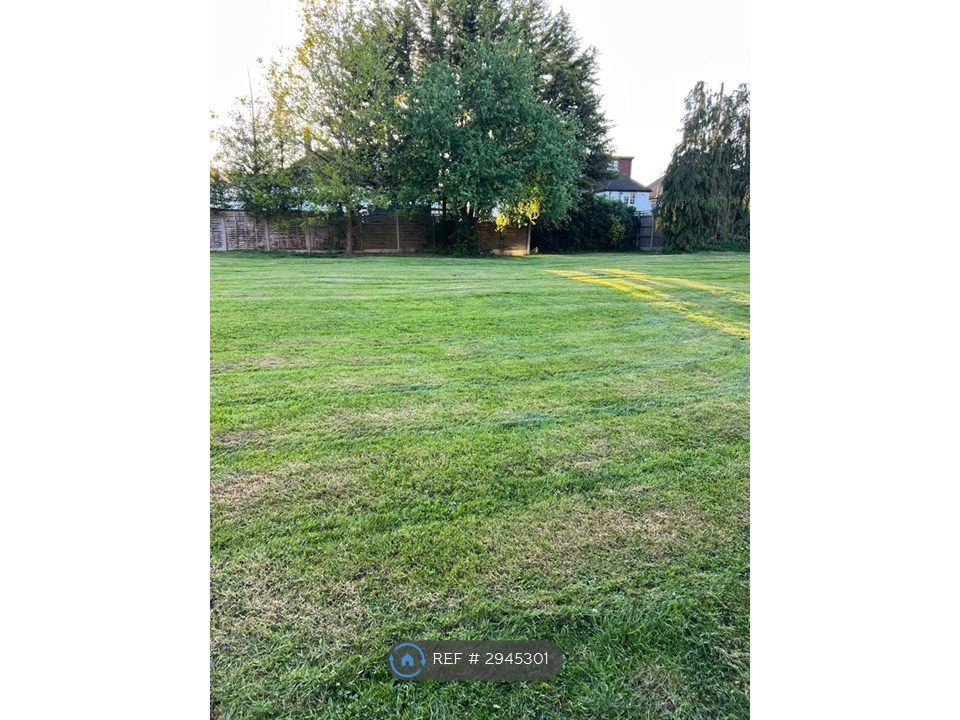 Property photo 2 of 20