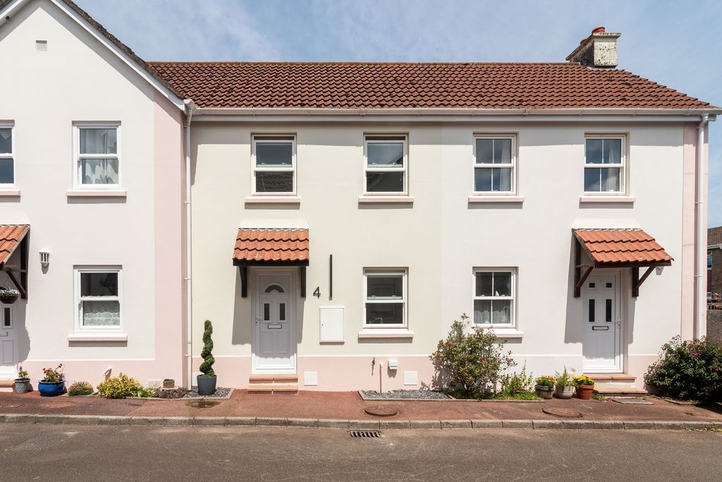 Property photo 1 of 22