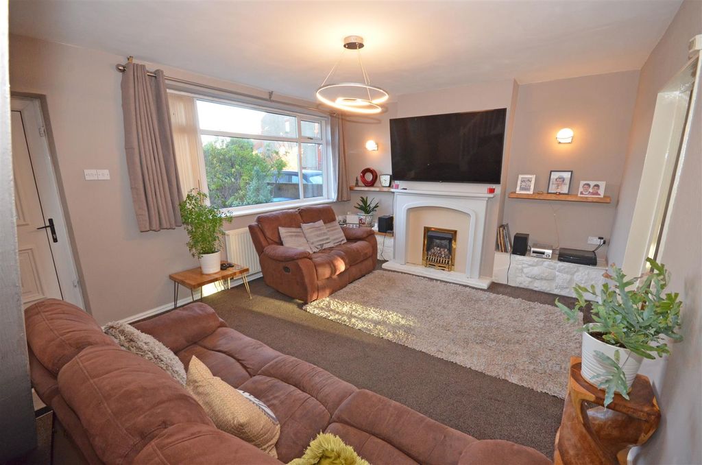 Property photo 2 of 31 01A.Jpg