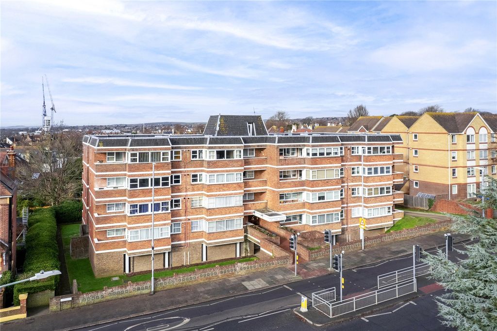 Property photo 1 of 18 Picture No. 01