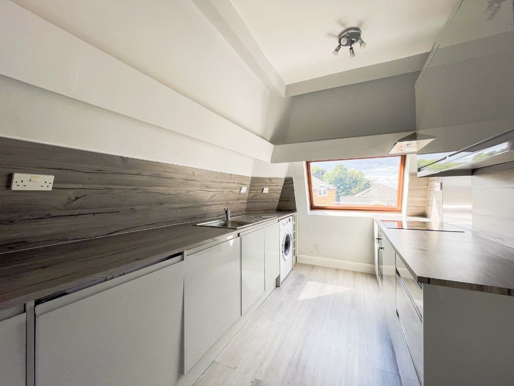 Property photo 2 of 14 4512695