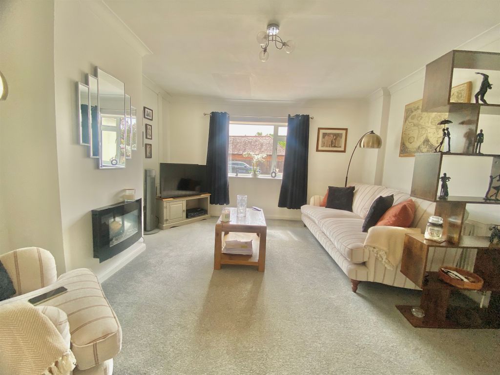 Property photo 3 of 14