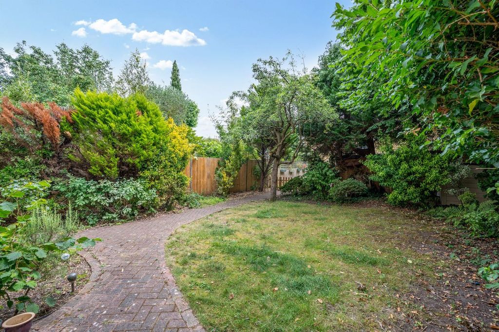 Property photo 3 of 7