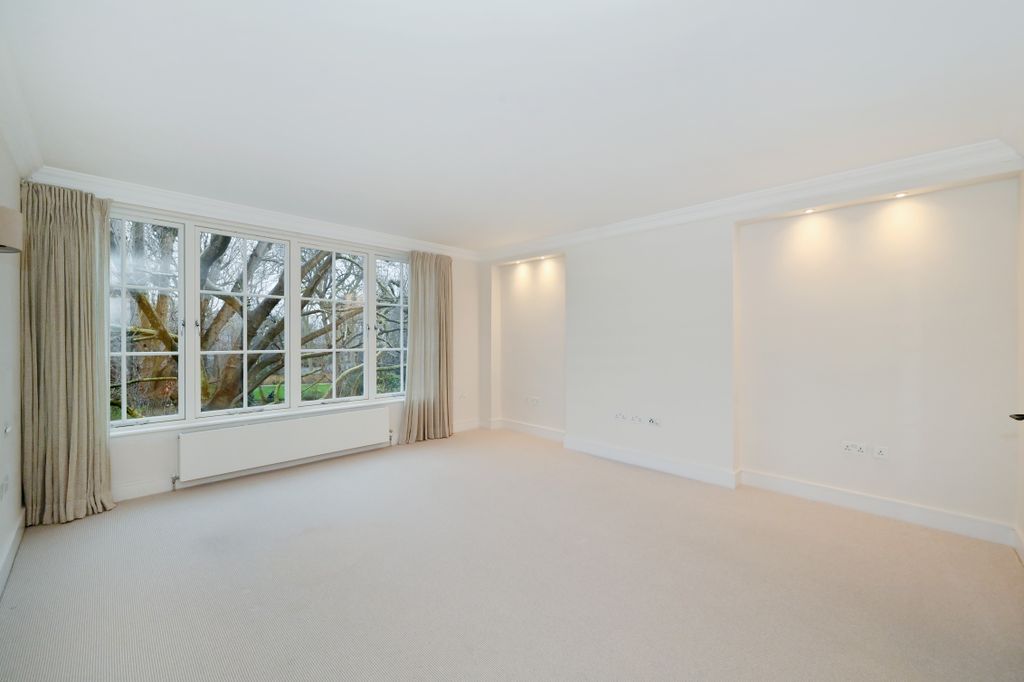 Property photo 2 of 12 6