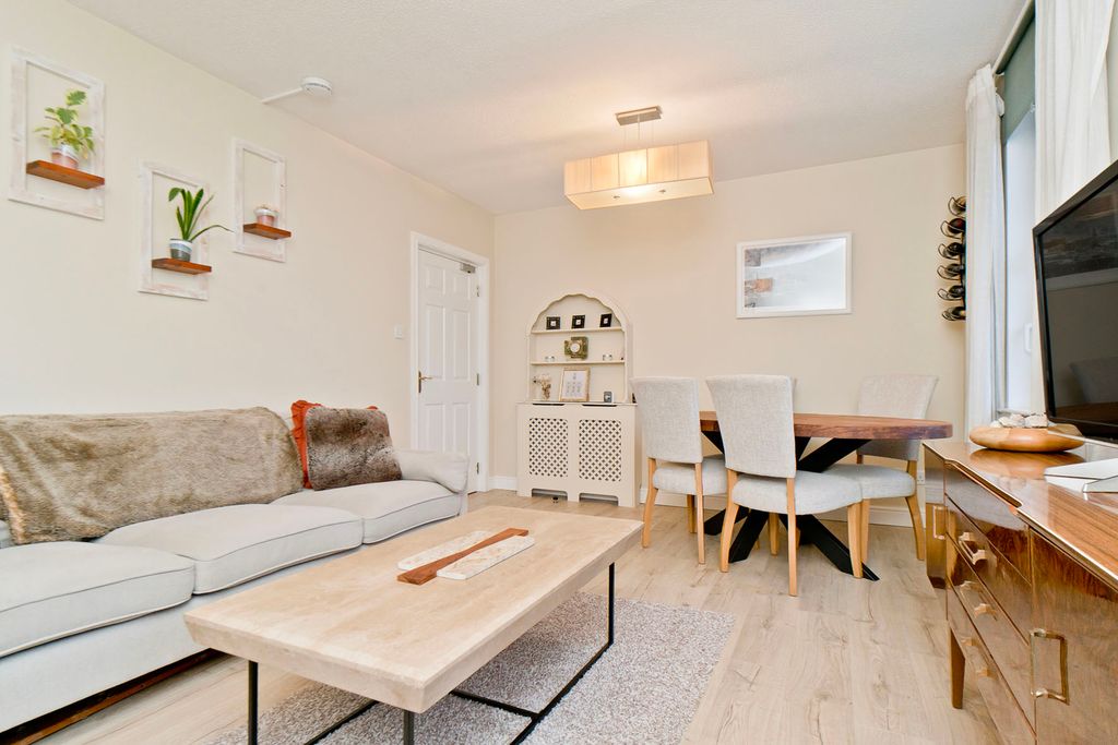 Property photo 2 of 12 Property Image 2