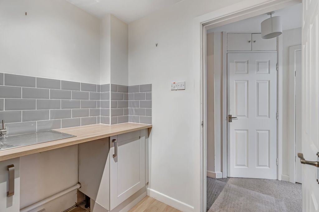 Property photo 3 of 20 Picture 3