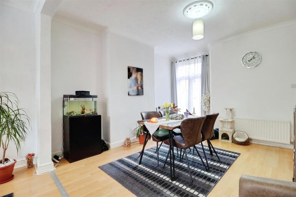 Property photo 2 of 11 759E84Fd-Img_6082-Img_6084.Jpg