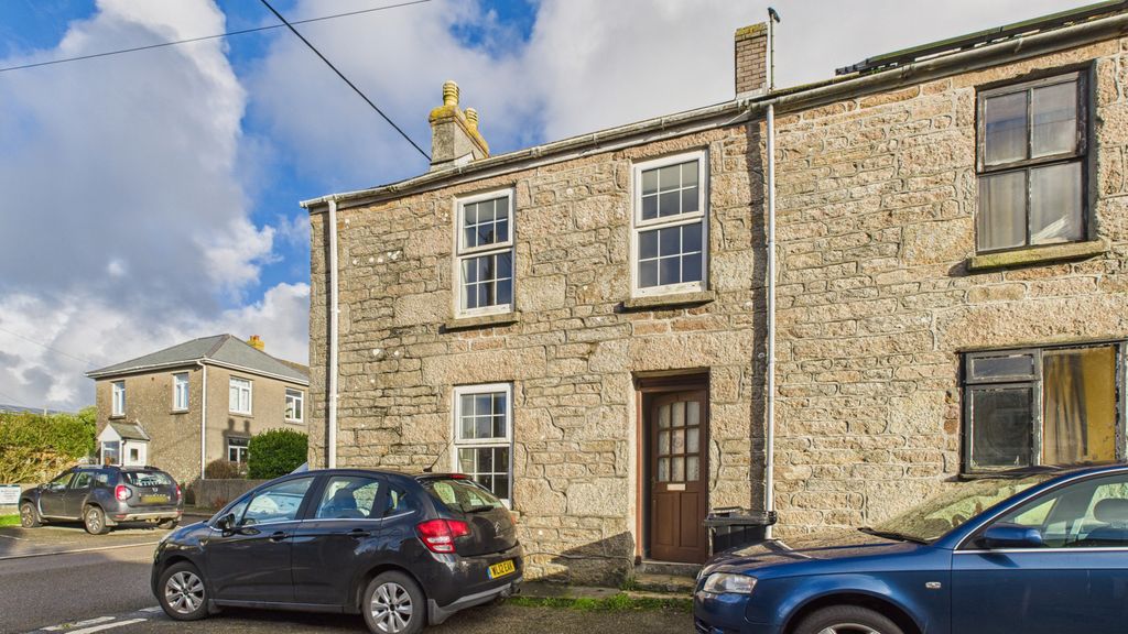 Property photo 1 of 7 3 Bedroom Mid Terrace House For Sale