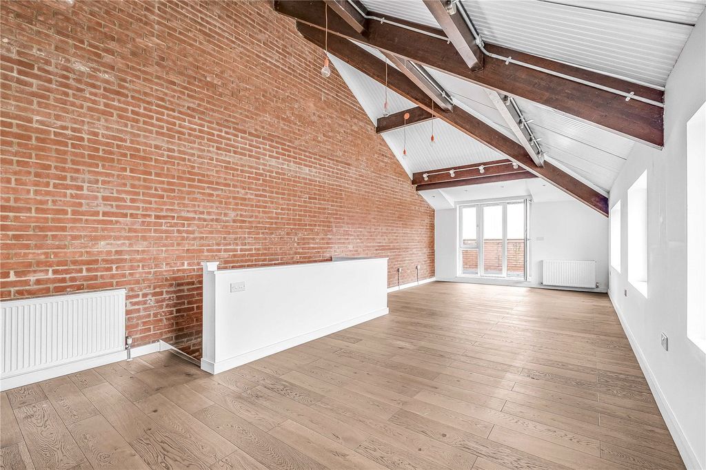 Property photo 2 of 17 Reception Room
