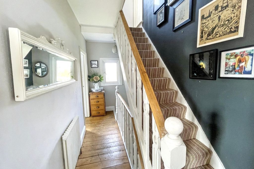 Property photo 3 of 36 Photo 26