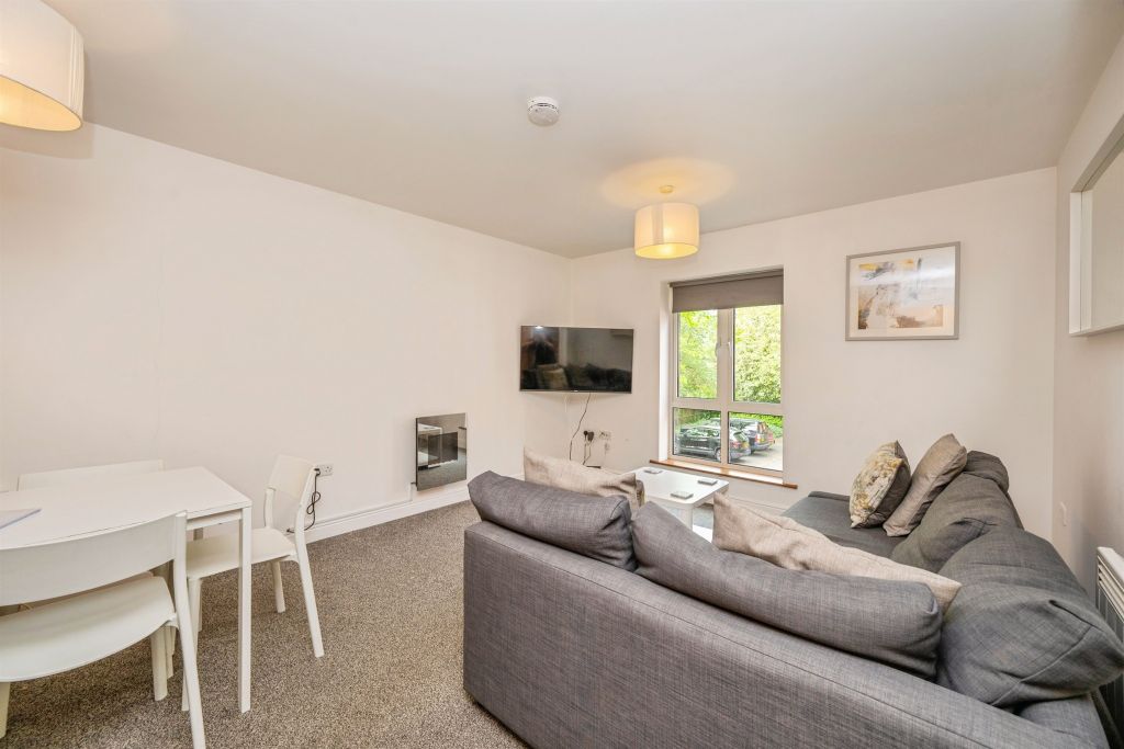 Property photo 3 of 19