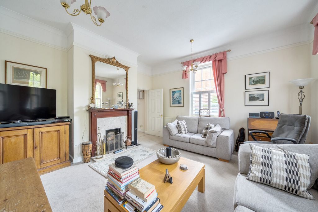 Property photo 3 of 21 1344656-4-68B0384...