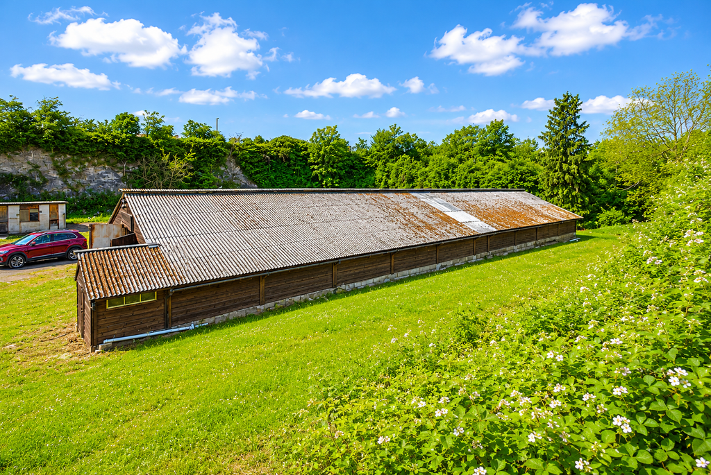 Property photo 3 of 40 Outbuilding