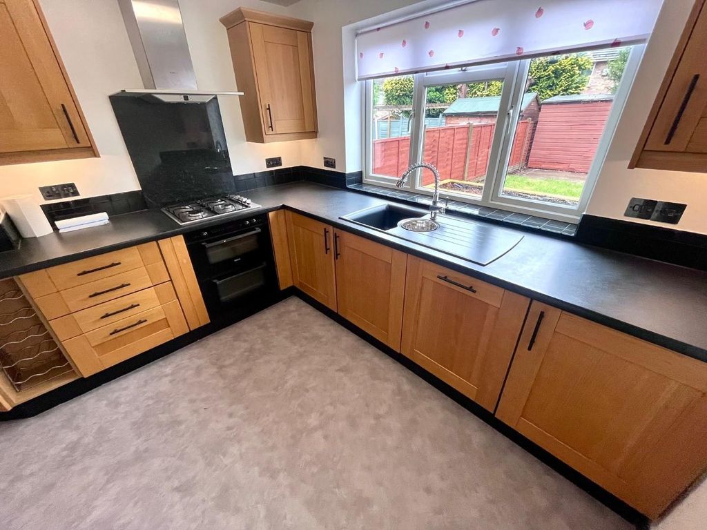 Property photo 2 of 15 Kitchen.Jpg