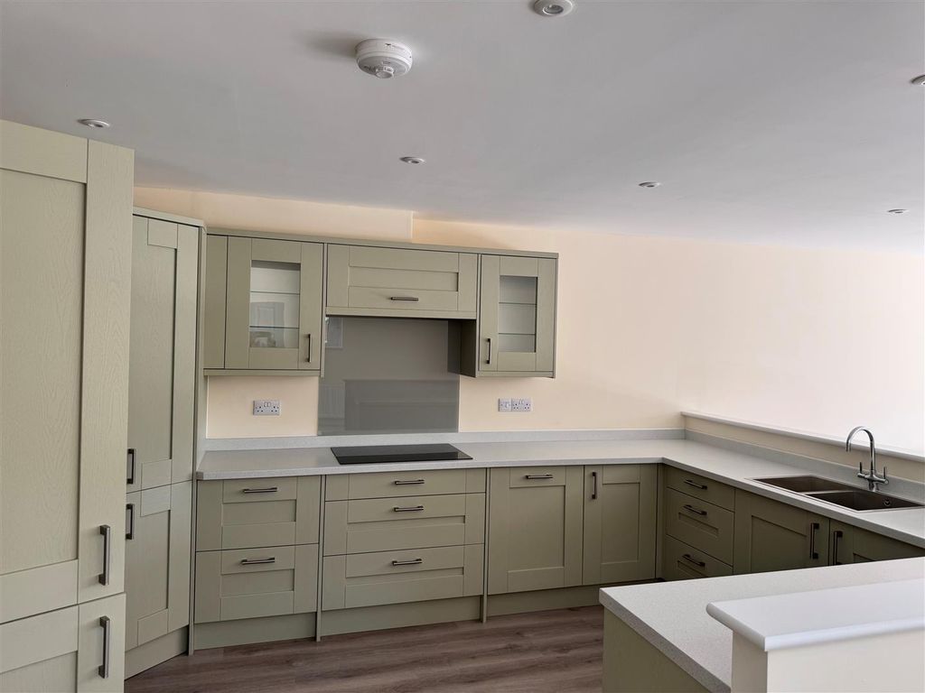 Property photo 2 of 16 Kitchen.Jpg
