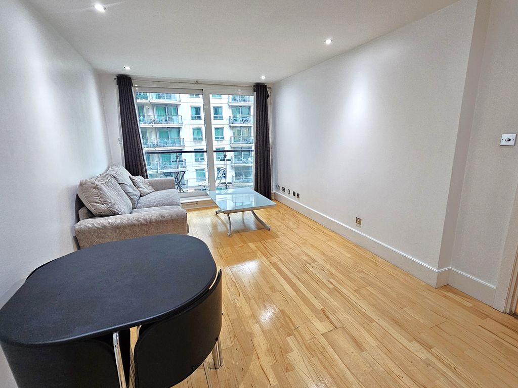 Property photo 3 of 12