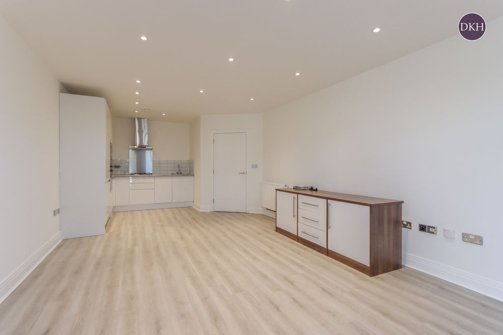 Property photo 2 of 11 Picture No. 10