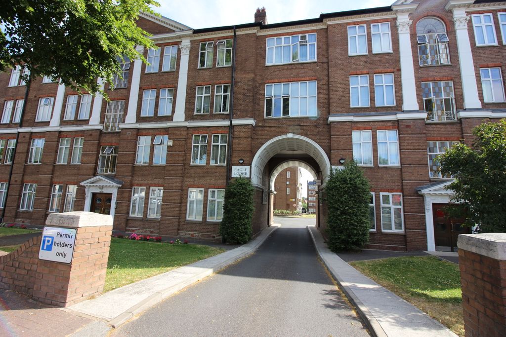 Property photo 1 of 4