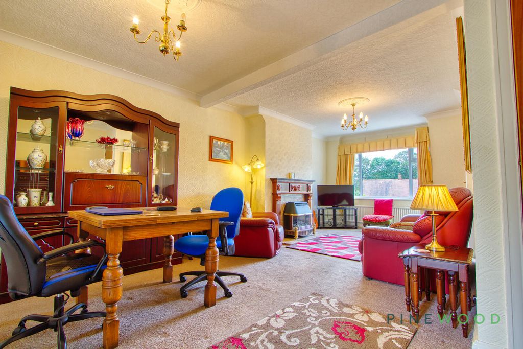 Property photo 3 of 28 Living Room / Dining Room