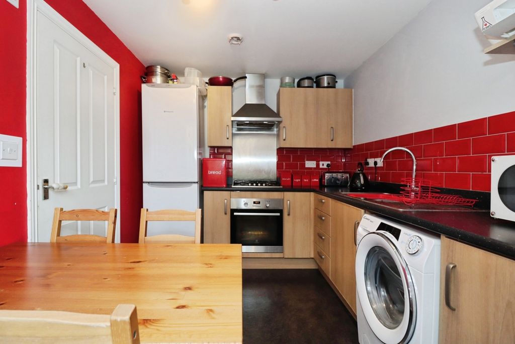 Property photo 3 of 12 Pbox-Img.Jpg