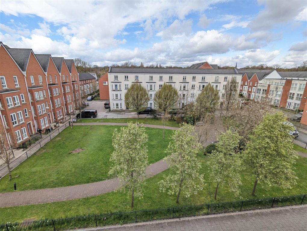 Property photo 3 of 14