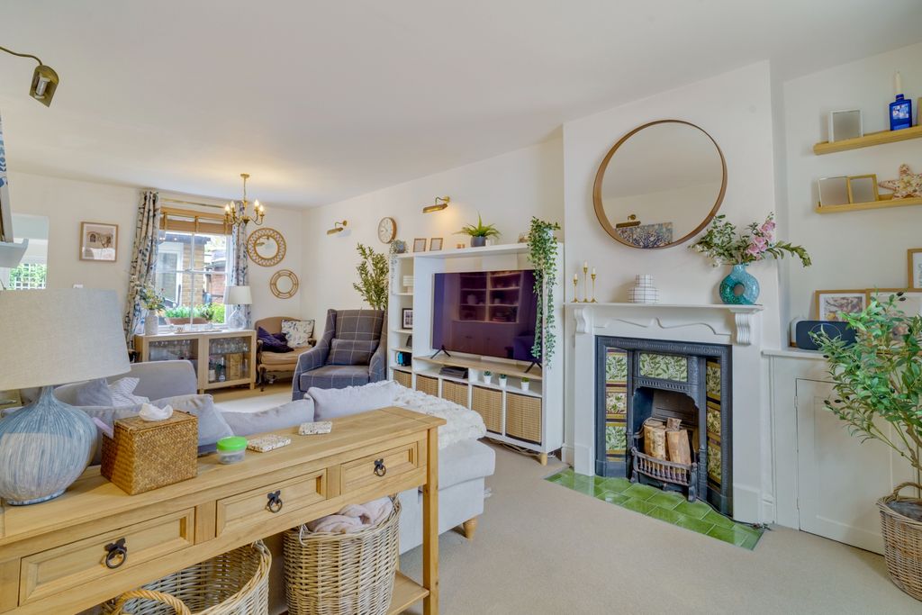 Property photo 2 of 15 Photo 1