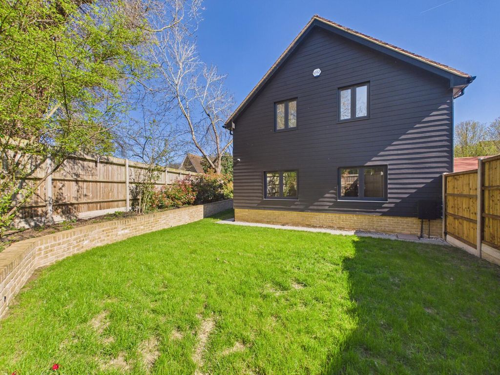 Property photo 3 of 40 Rear Garden