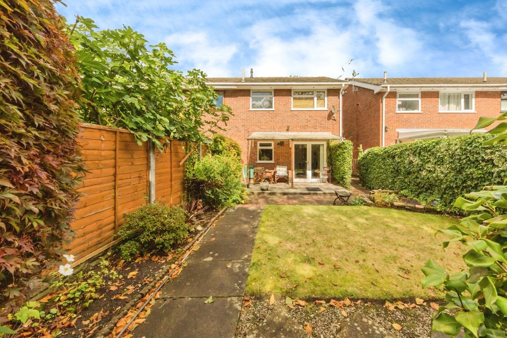 Property photo 2 of 16 Photo