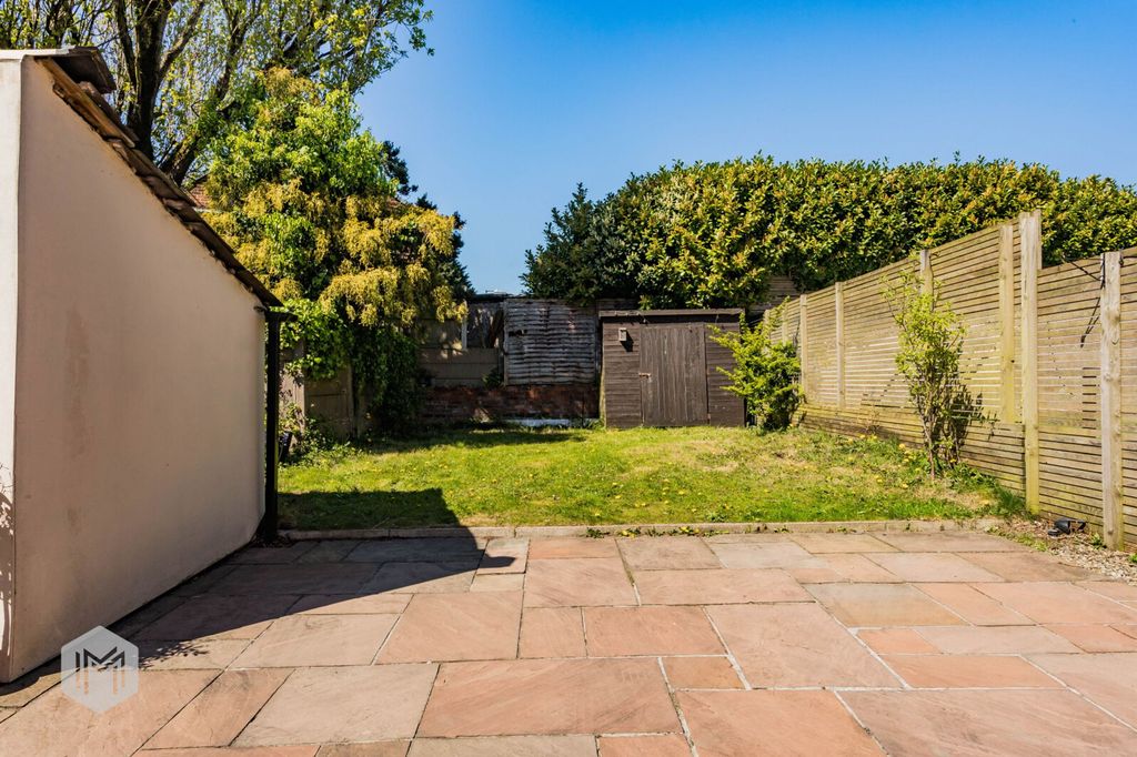 Property photo 2 of 26 Picture No. 04