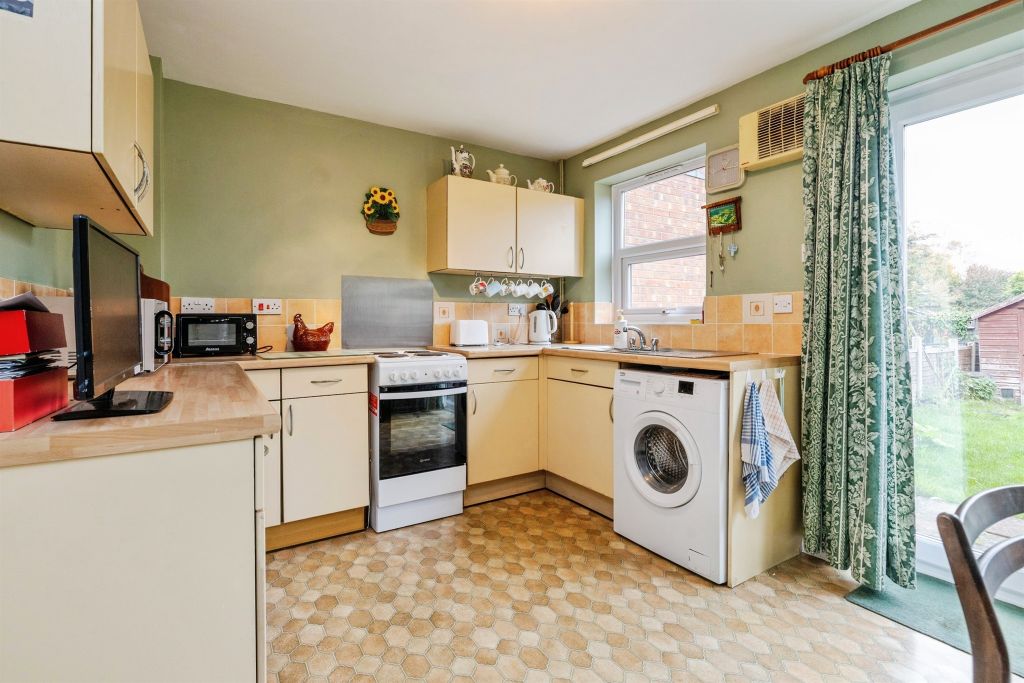 Property photo 3 of 13