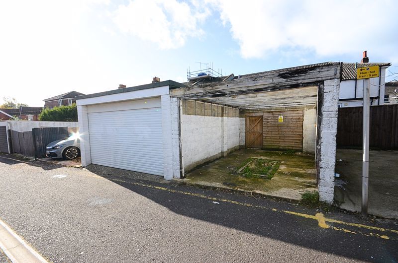 Property photo 3 of 10 Photo 2