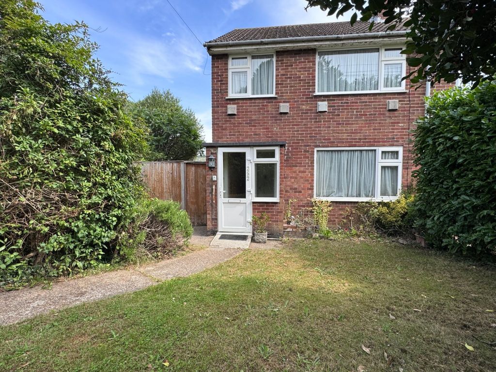 Property photo 1 of 12 Cheriton High Street
