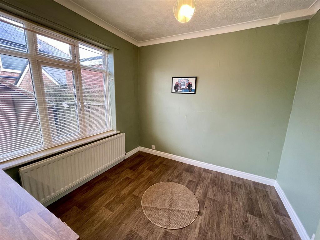 Property photo 3 of 13 Kitchen/Diner