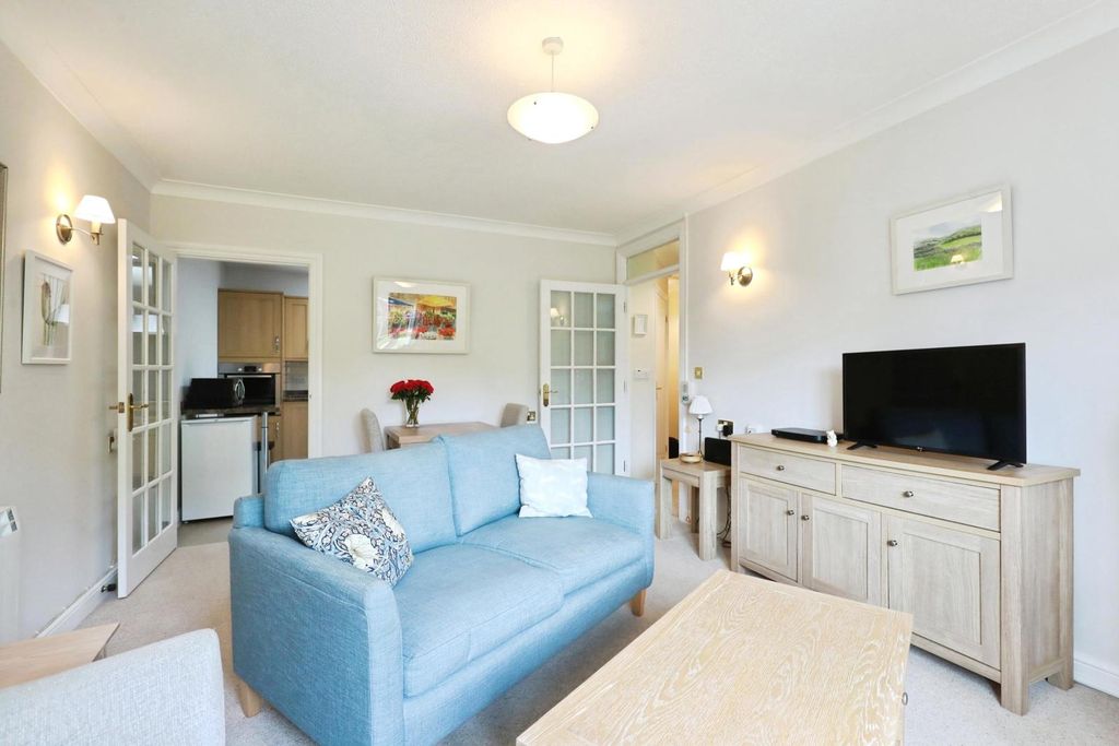 Property photo 2 of 12 Pbox-Img.Jpg
