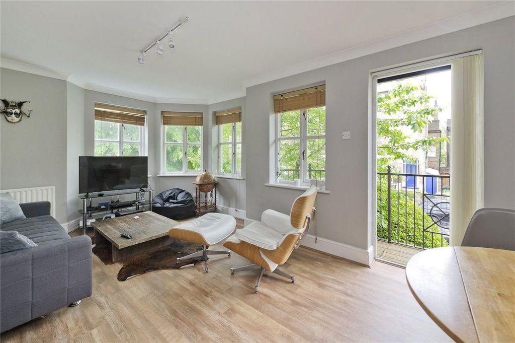 Property photo 2 of 5